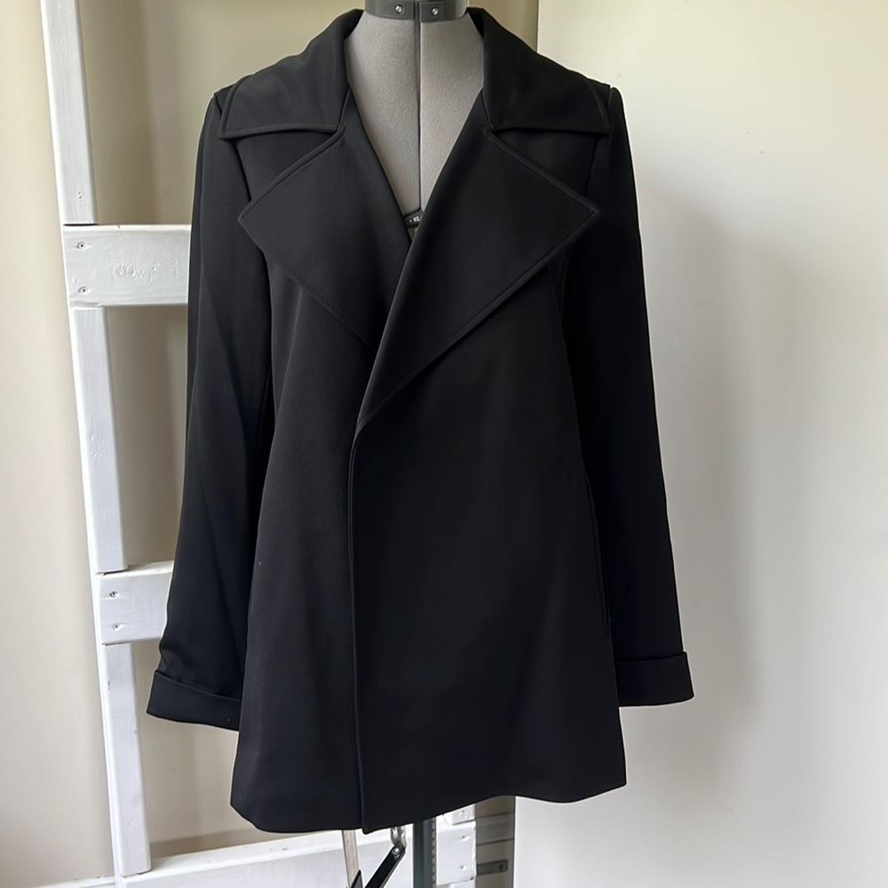 Adrianna Papell black jacket size Small NWT